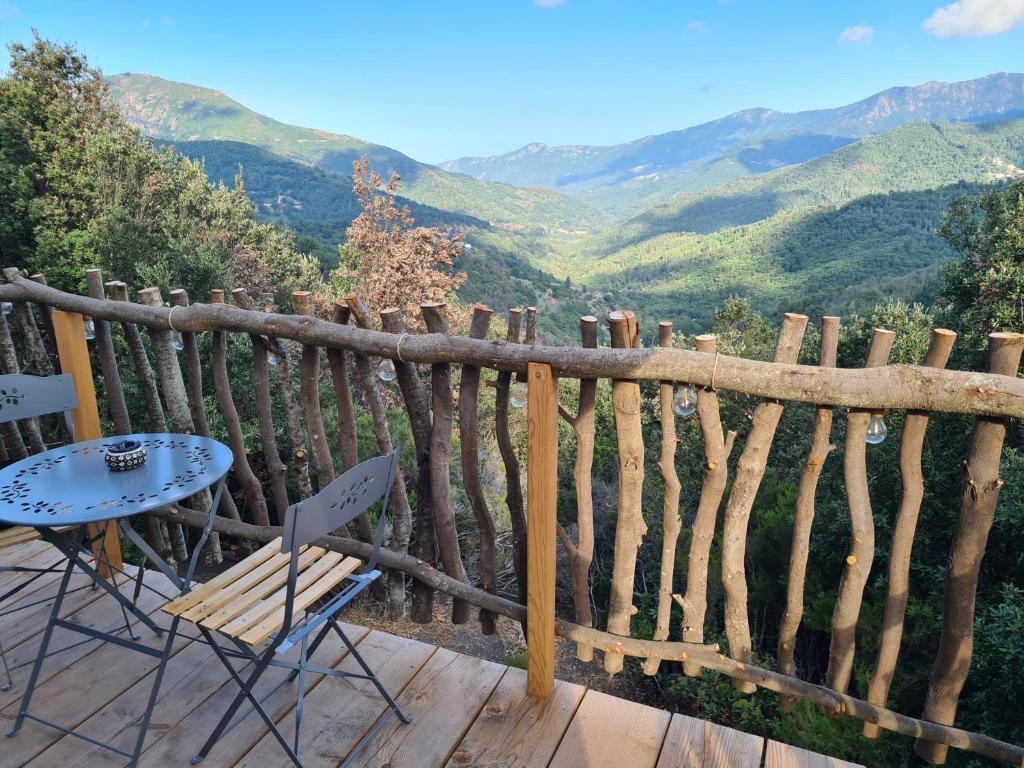 Les Cabanes de Lutina, écolodges à Poggio-Marinaccio (photo 2)