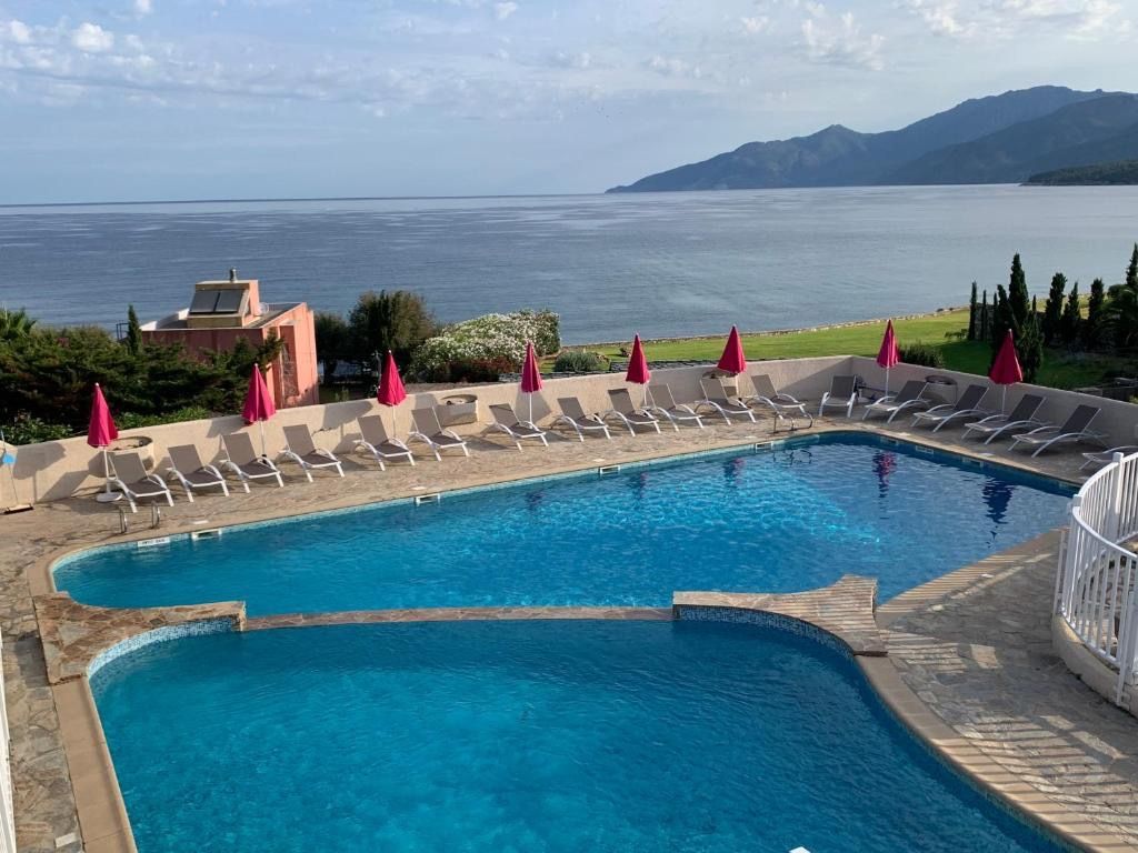 Le Bellevue, hôtel à Saint-Florent (photo 2)