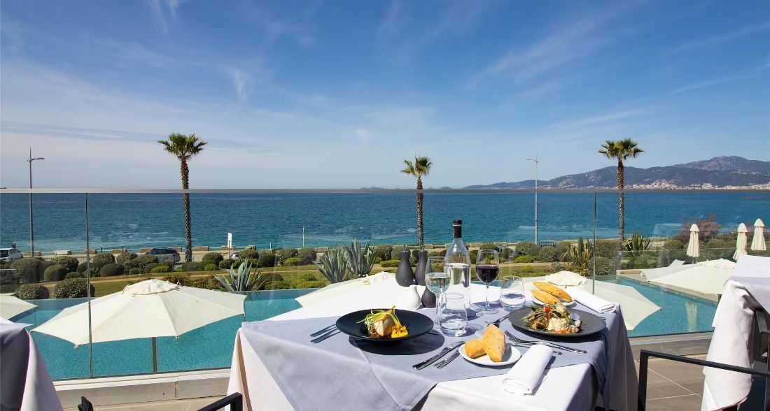 Radisson Blu Resort & Spa, hôtel à Porticcio (photo 3)
